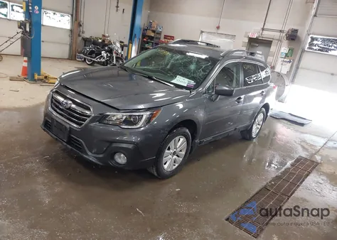 2018 Subaru Outback 2.5I Premium z USA, uszkodzony, nr VIN 4S4BSACC7J3345200